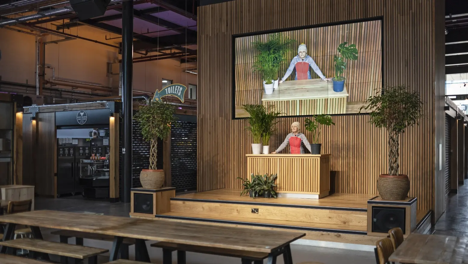Presentation and Chester Market with screen
